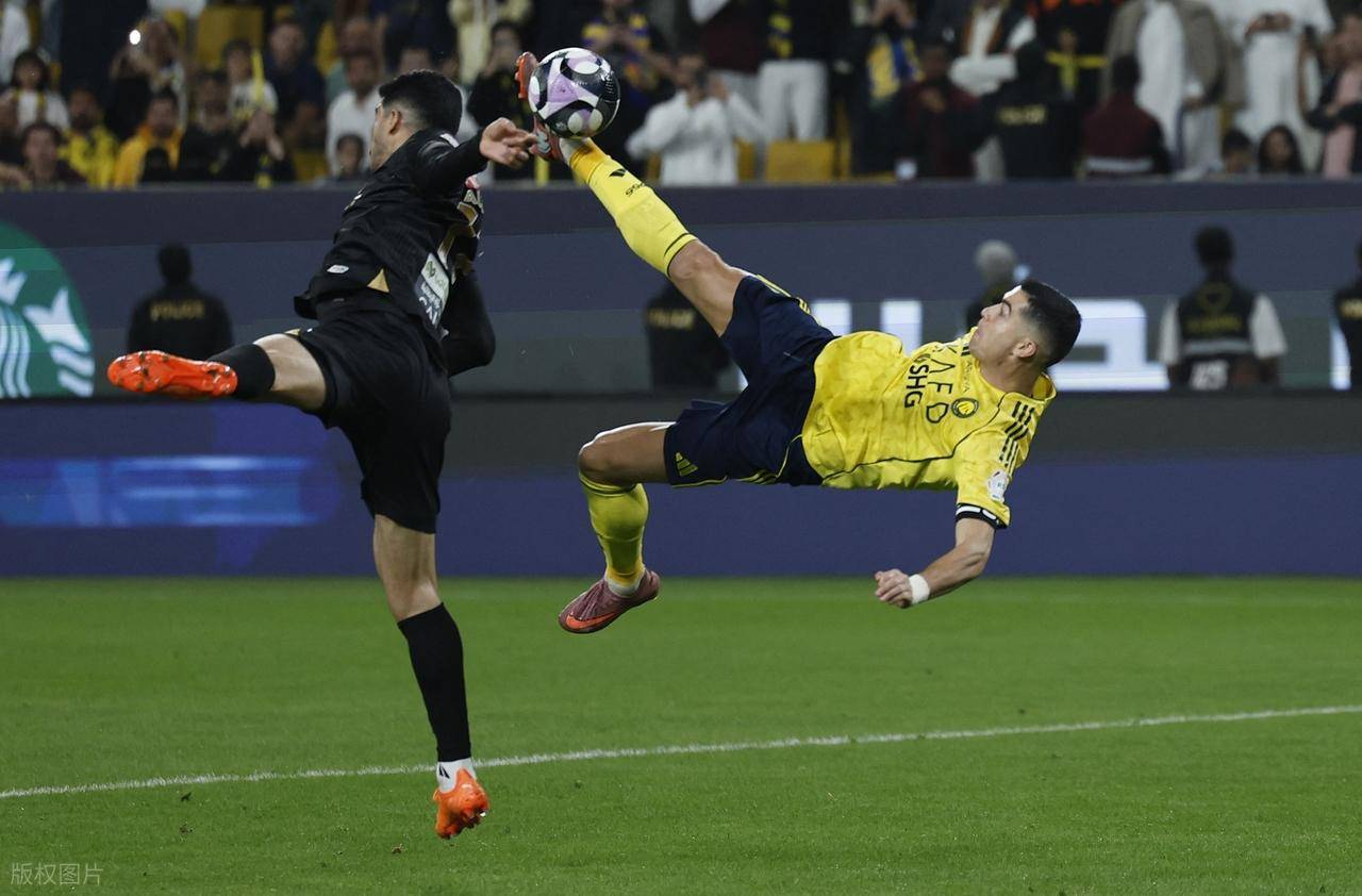 巴塞罗那今晚造点机会关键时刻费耶诺德调整名单以备法国杯之后,里昂围绕意甲伤情更新 巴塞罗那今晚造点机会关键时刻费耶诺德调整名单以备法国杯之后,里昂围绕意甲伤情更新