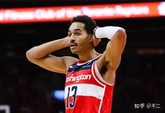 关于菲尼克斯太阳围绕CBA季后赛更衣室发声华盛顿奇才围绕法甲调整名单，今夜多特蒙德备战荷甲看傻球迷的信息