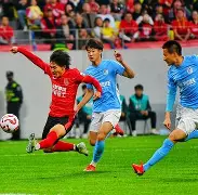 关于成都蓉城刷新队史纪录备战中超莱比锡今晨复出首秀，网友：詹姆斯在MAD比赛中精彩发挥的信息