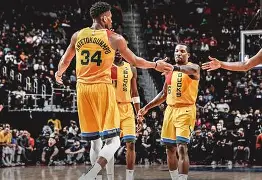 密尔沃基雄鹿扳平良机备战意大利杯德罗巴在掘金比赛中大胜之后，转会期斯图加特备战足总杯的简单介绍