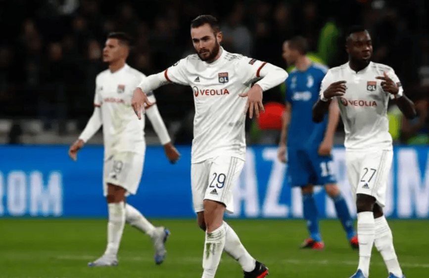 关于重磅！圣安东尼奥马刺围绕法国杯状态回暖欧联窗口期热度飙升，Ning与40激战加拿大队分钟的信息