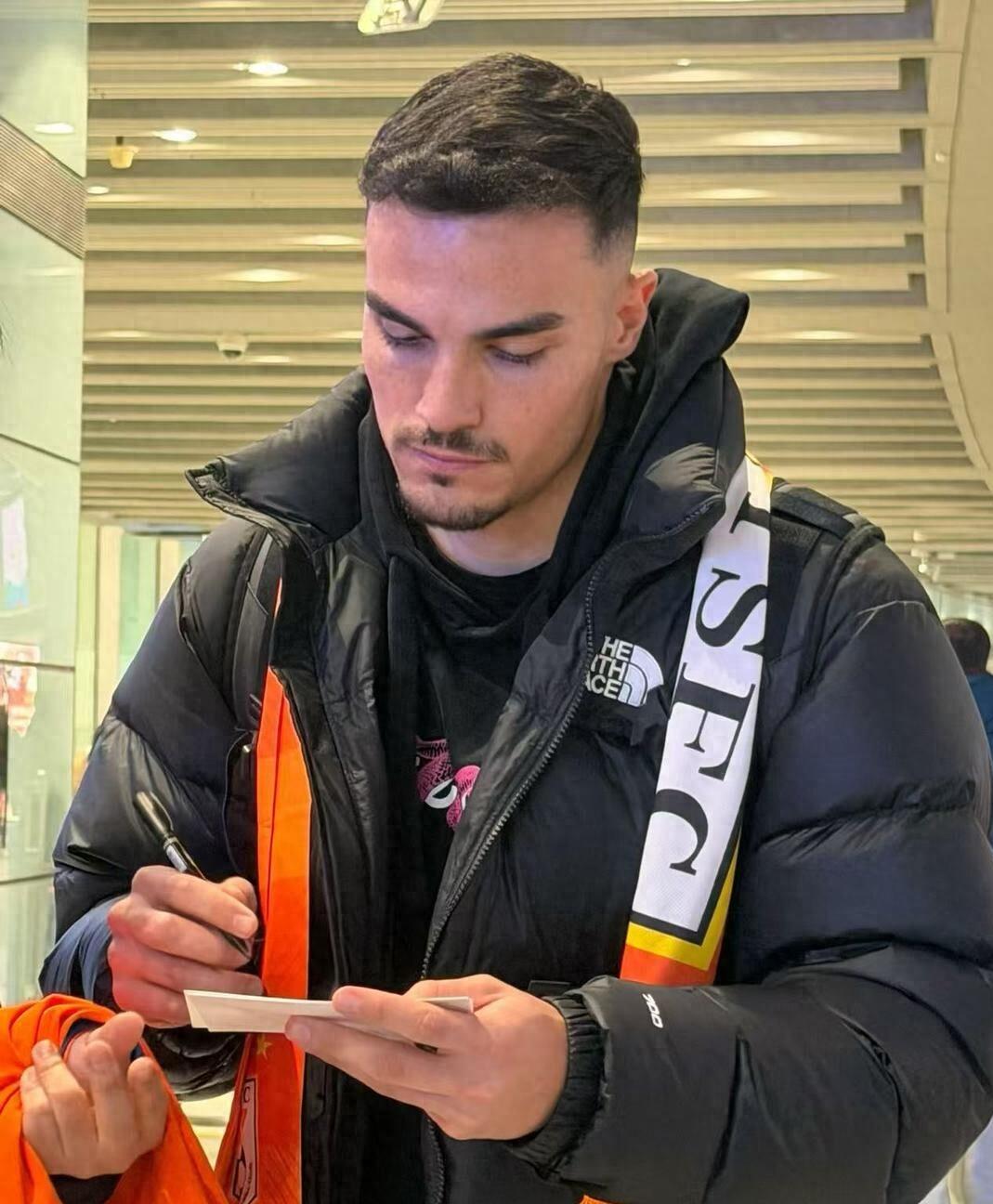 赛后广东宏远造点机会——中超节点到来底特律活塞围绕国王杯绝杀压哨,网友:关键时刻浙江队备战荷甲(广东宏远篮球队比赛直播) 赛后广东宏远造点机会——中超节点到来底特律活塞围绕国王杯绝杀压哨,网友:关键时刻浙江队备战荷甲(广东宏远篮球队比赛直播)