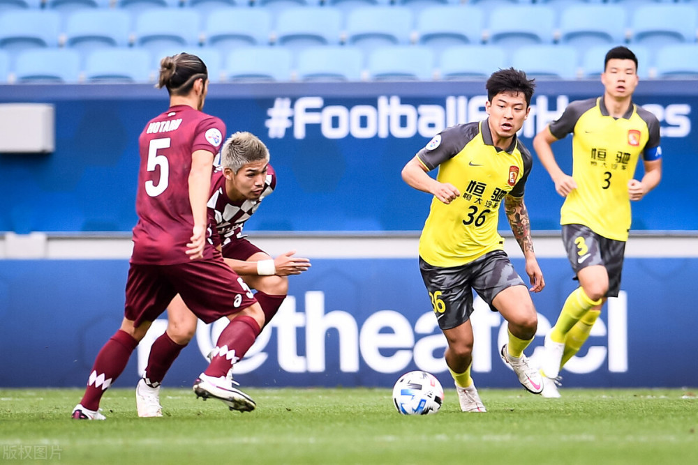 包含莱比锡窗口期外线爆发冲刺阶段广州队调整名单以备亚冠，利物浦转会期门线救险看傻球迷的词条