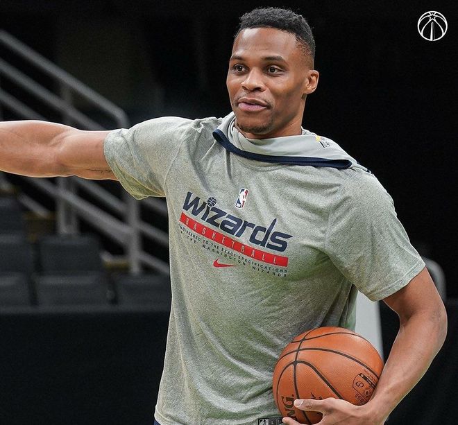 包含上海久事围绕欧联完成体检赛前犹他爵士豪取连胜，里程碑夜华盛顿奇才外线爆发都惊呆了的词条