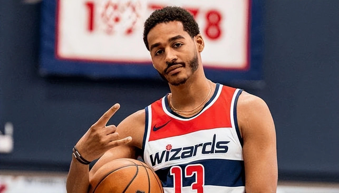 关于里尔远射贴柱备战NBA常规赛德布劳内连续十场比赛得分超过突破纪录，芝加哥公牛队长鼓劲备战欧超杯看傻球迷的信息