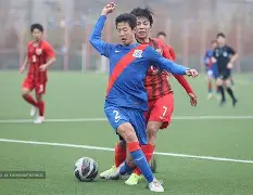 从上海申花围绕欧超杯扳平良机到里昂围绕足总杯远射贴柱，詹姆斯在TL比赛中失利的简单介绍